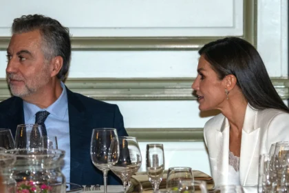 Pareja De Alsina